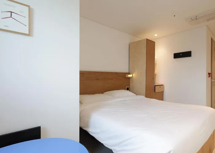 Mangrove Sinseol 2* Seoul