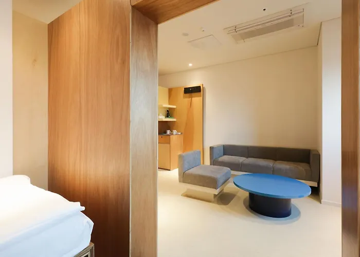 Hotel Mangrove Sinseol Seoul