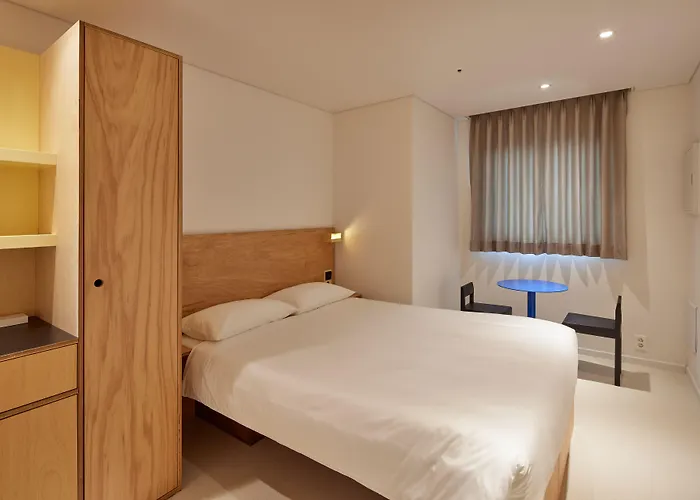 Mangrove Sinseol Hotel Seul